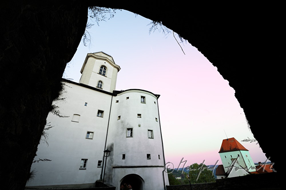 Torbogen und Veste Oberhaus