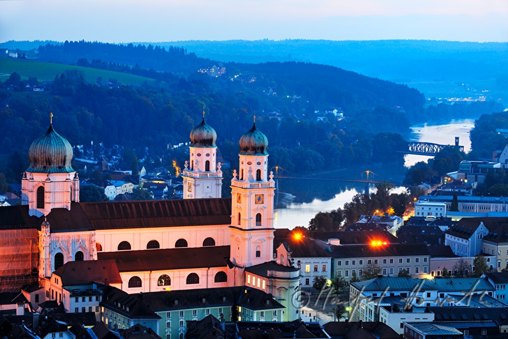 Blick über die Stadt auf den Dom