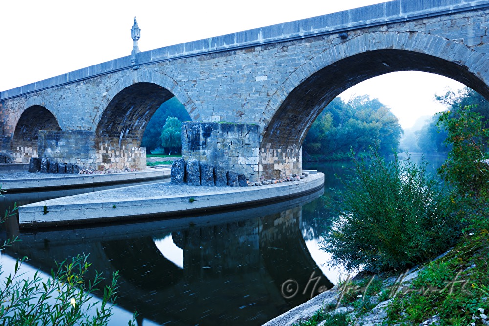 Dom, Steinbrücke und mittelalterliche Altstadt