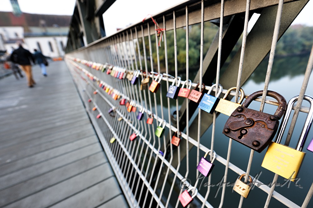 Brücke der Liebe (Eiserner Steg) mit 