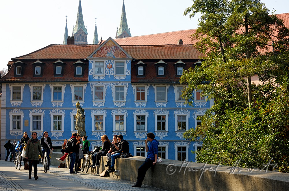 Kaiserin Kunigund (Statue from 1750) und Barockhaus