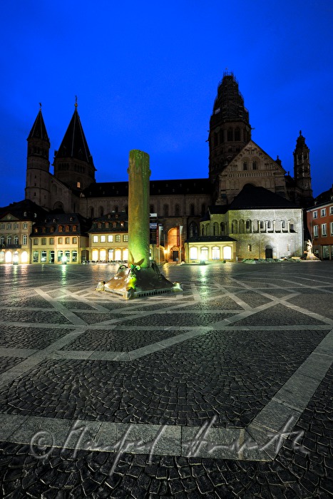 Heunensäule aus dem 11. Jahrhundert