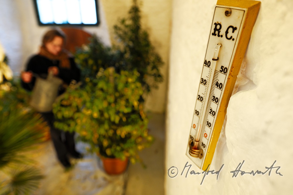 Thermometer in der Orangerie von Schloss Mühlbach