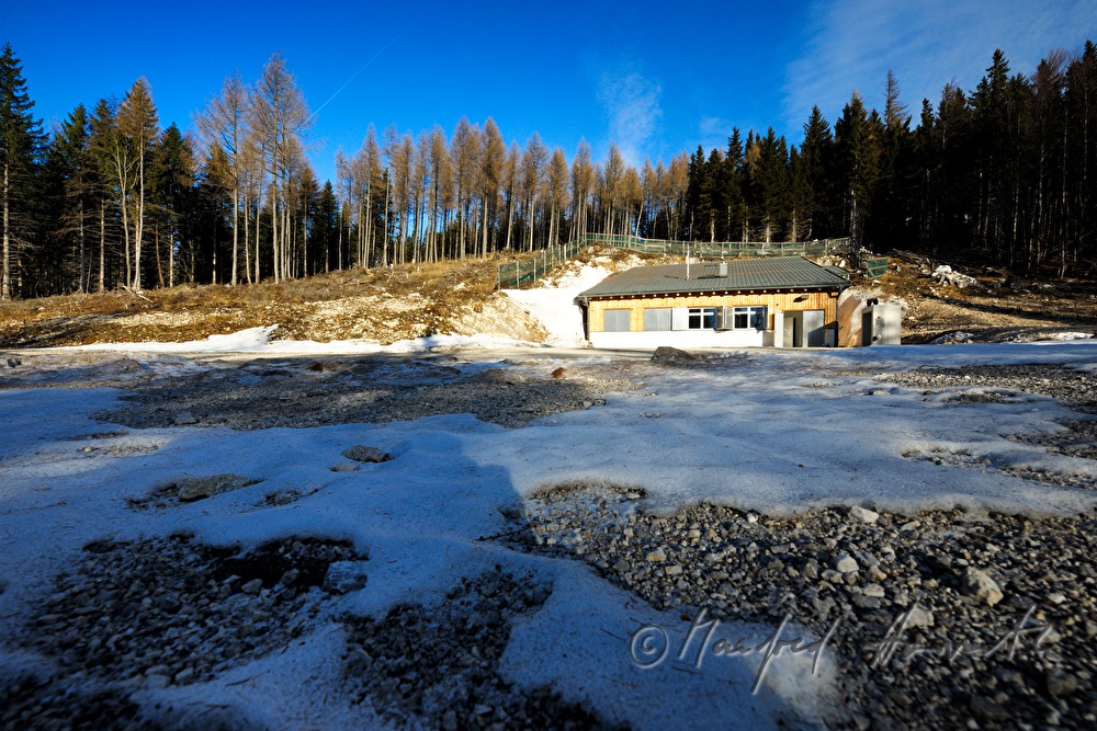 Laborgebäude des Conrad-Observatorium (Geomagnetismus-Messung)
