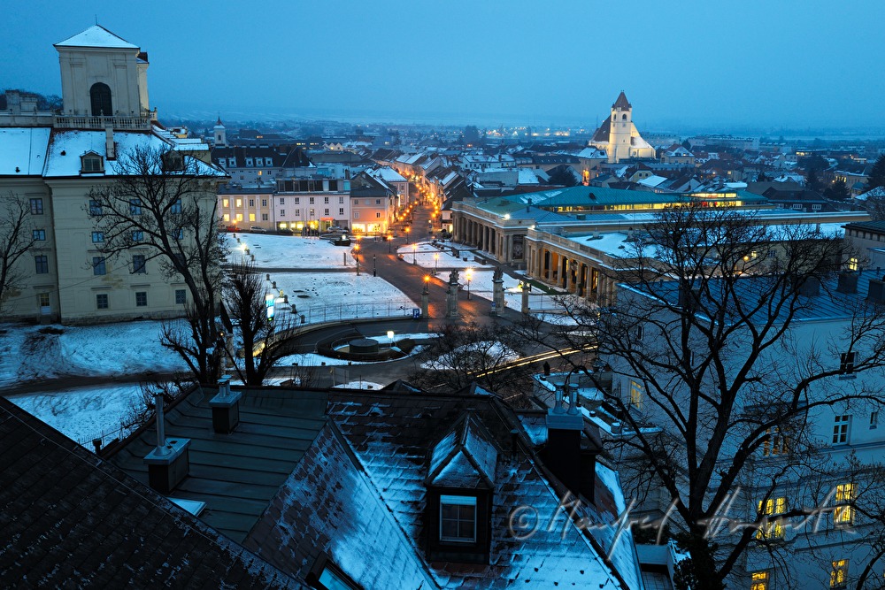 Blick über die Stadt vom Dach der RAIKA