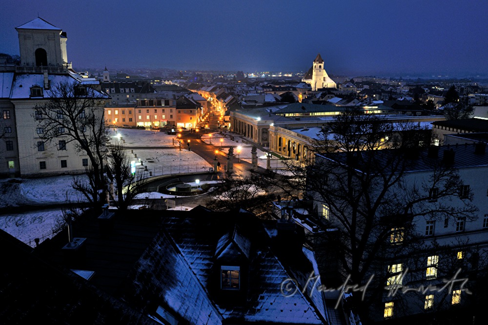 Blick über die Stadt vom Dach der RAIKA