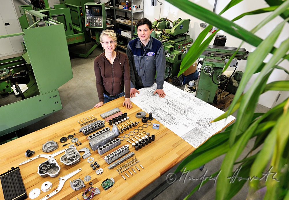 Einzelteile für den 12-Zylinder-Modellbau-Motor