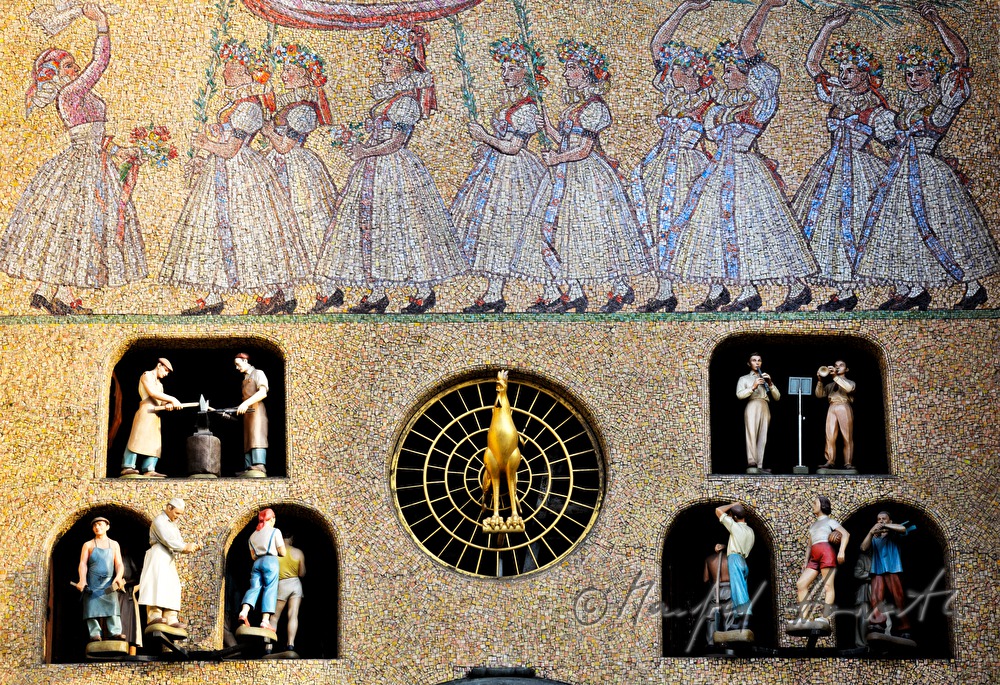 astronomische Uhr in der Rathausnische