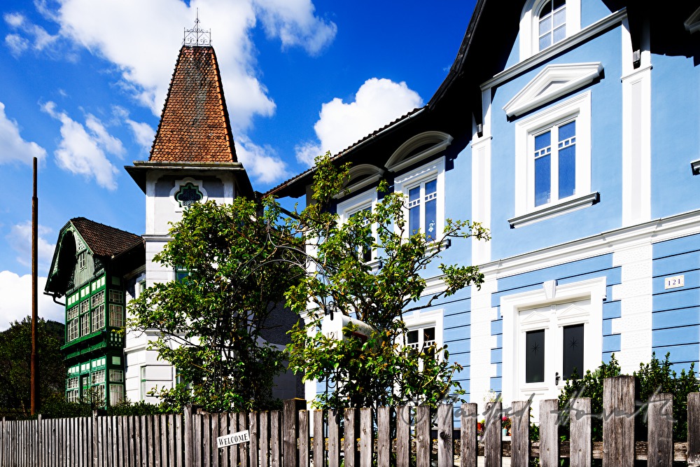 Villa mit Vorgarten