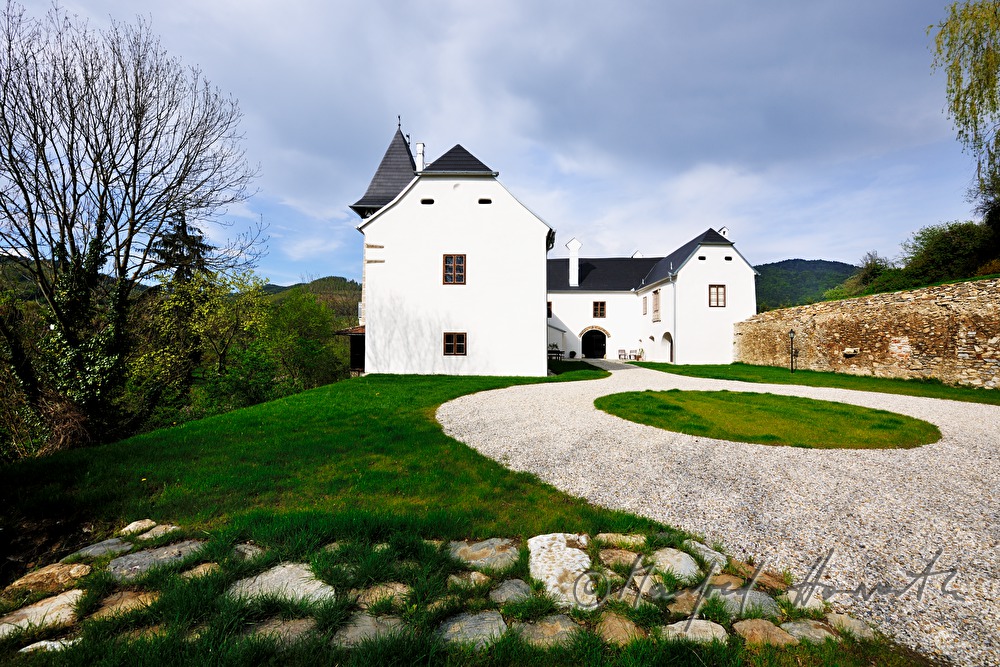 hofseitige Ansicht mit Turm