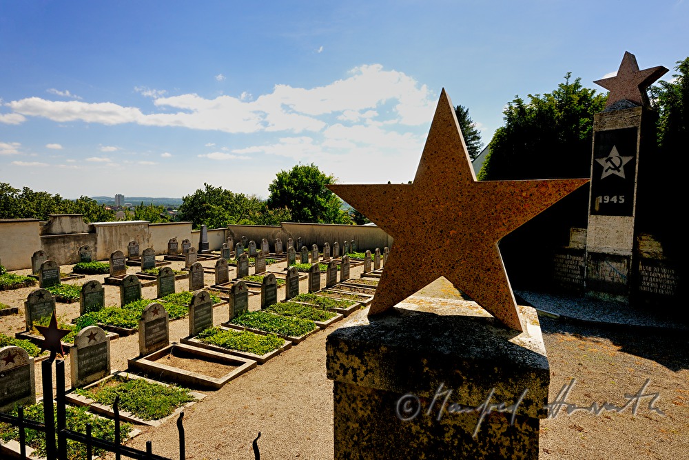 Kriegerdenkmal für die gefallenen russischen Soldaten