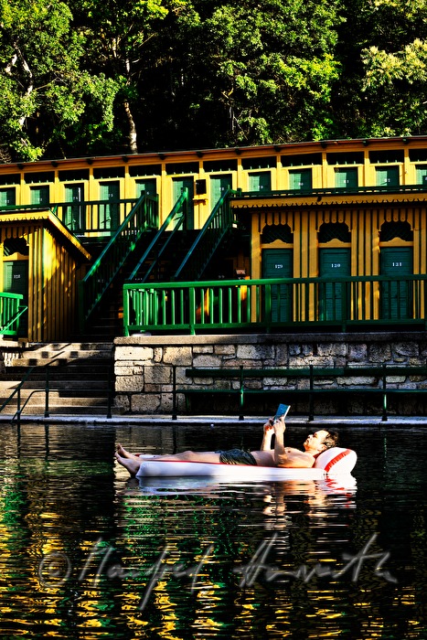 Thermalbad mit Badehaus und Schwimmbecken