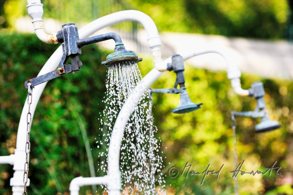 Dusche im Thermalbad