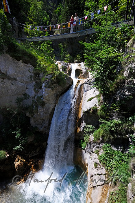 Wander-Brücke über den Trögernbach
