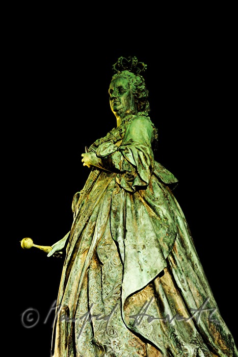 Maria-Theresia-Denkmal am Neuen Platz