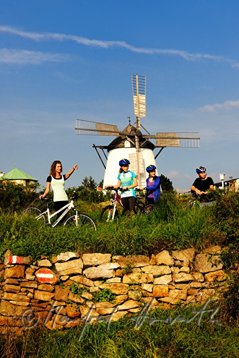 Radfahrer bei der Windmühle