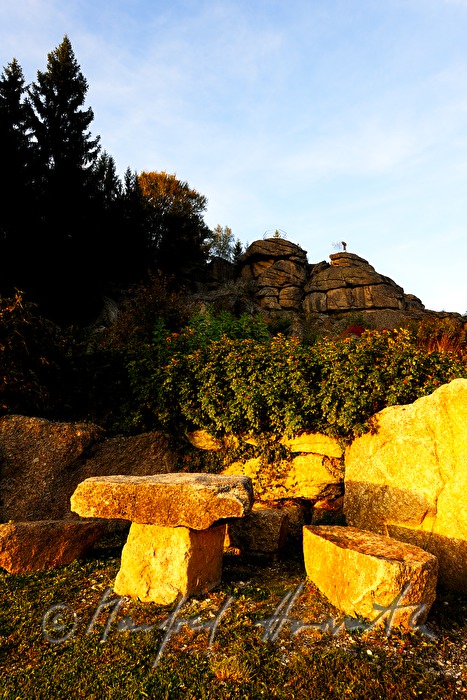 Granitformation und öffentlicher Picknickplatz