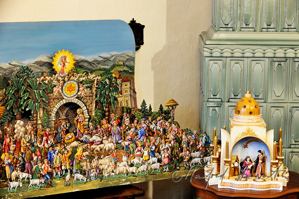 handbemalte Papier Krippenfiguren von Juri Knaposky (Tschechien, 20.Jhdt)