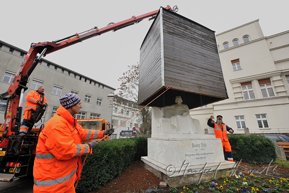 Franz-Liszt-Denkmal bekommt winterfeste Abdeckung