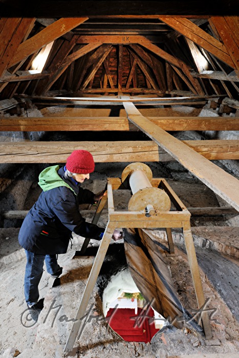 Barock-Fresko und Heiliggeistloch an der Decke