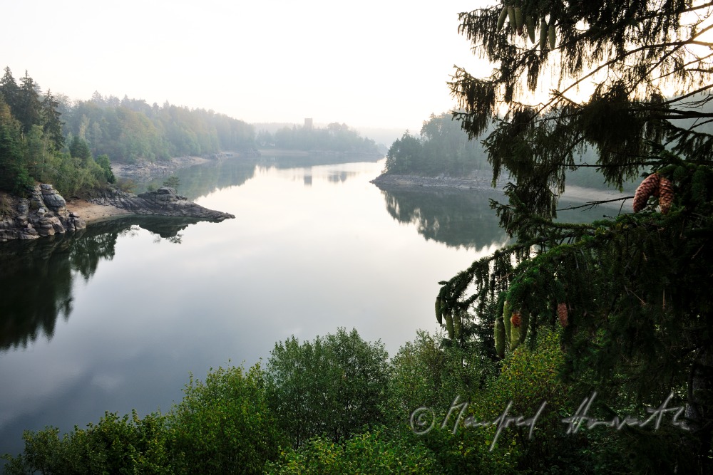 Morgendunst über dem Ottensteiner Stausee