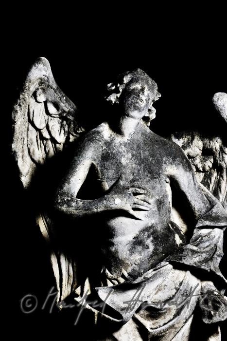 Barock-Sandsteinfigur (Engel) auf dem Kalvarienberg