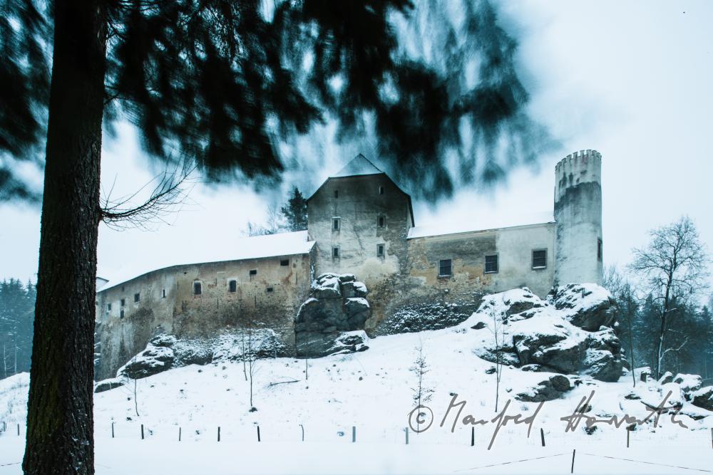 Schloss Waldenfels auf festem Granitgrund gebaut