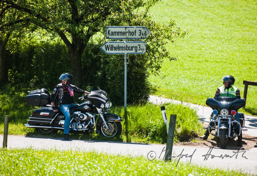 Motorradfahrt mit Harley Davidson-Motorrädern