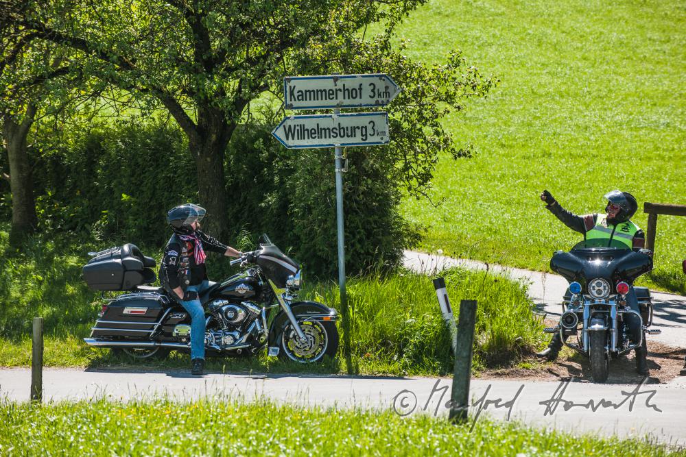 Motorradfahrt mit Harley Davidson-Motorrädern