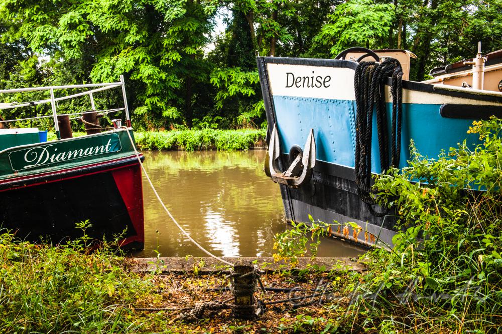 Hausboote ankern am 