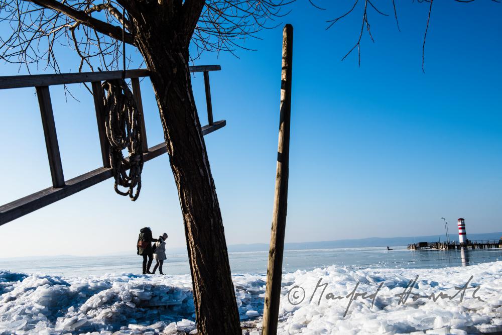 Eisstoss am Strand von Podersdorf