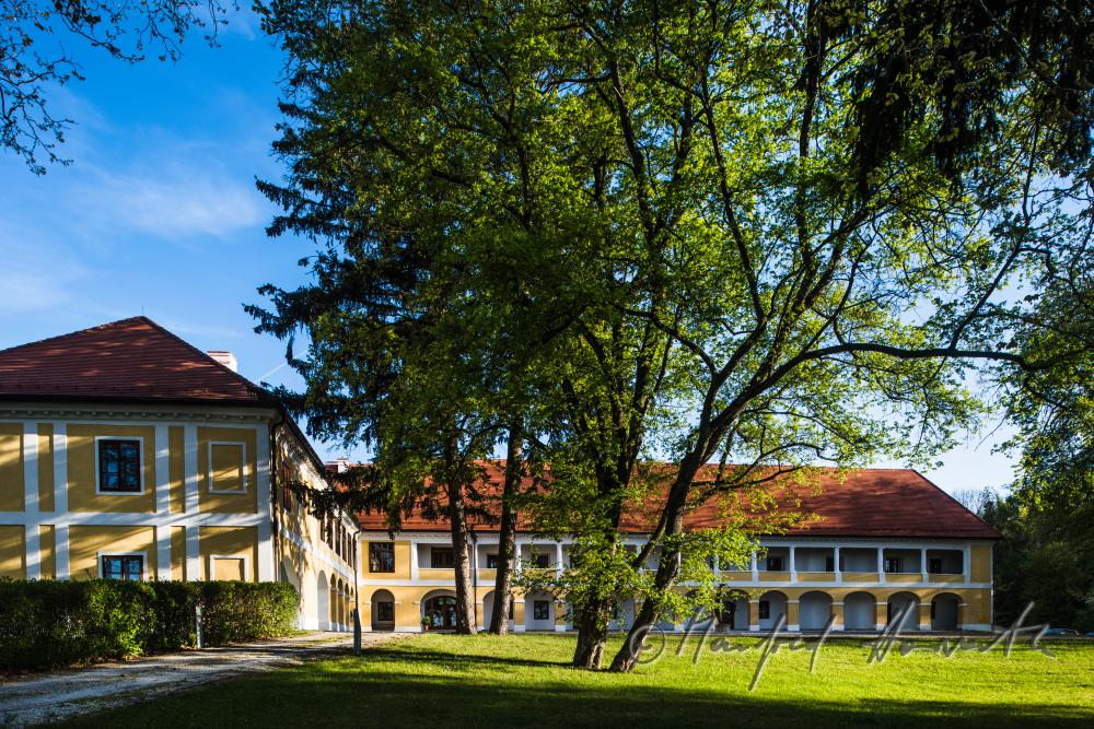 Hauptfassade von Schloss Jormannsdorf