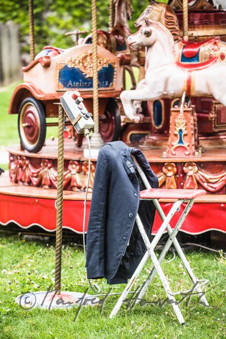 Ringelspiel im Garten bei der Feier zum 1.Mai