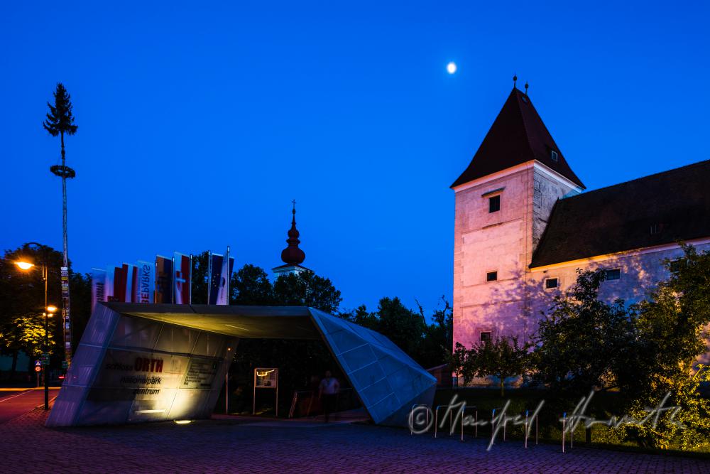 Schloss Orth und Eingang zum Nationalpark Donau Auen