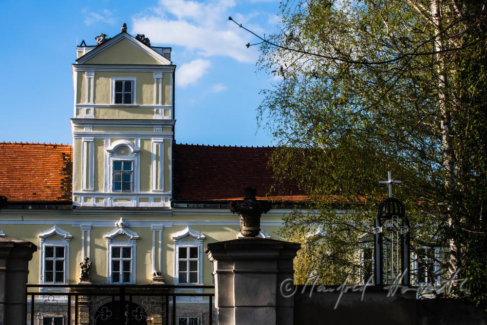 frühbarockes Schloss Obersiebenbrunn (Sitz der orthodoxen Kirche)