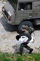 xb0041300