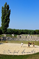 xb0096042